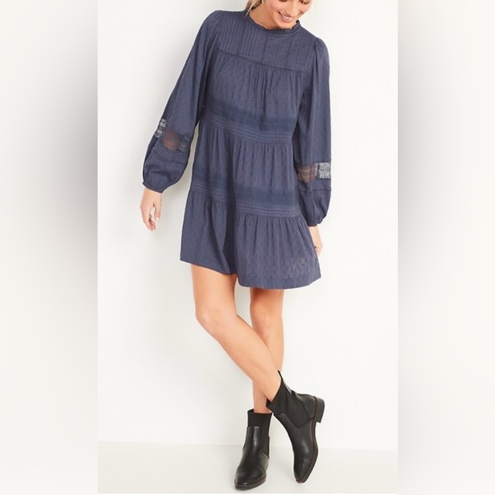 Long-Sleeve Pintucked Clip-Dot
Mini Swing Dress | Old Navy size medium
